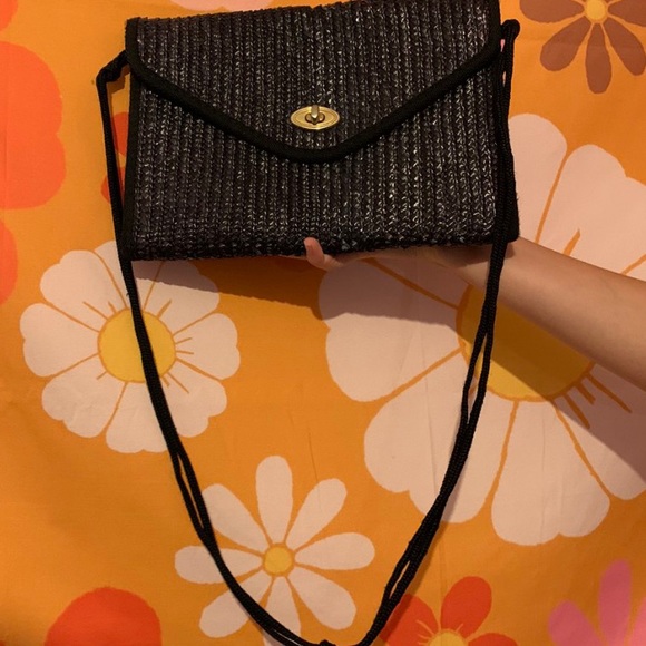 *Donated* Black Straw Clutch & Crossbody - Picture 4 of 10
